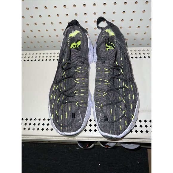 Nike Space Hippie 04 Black Volt Mens Athletic Shoes Size 10.5 CZ6398-010 - Picture 4 of 9